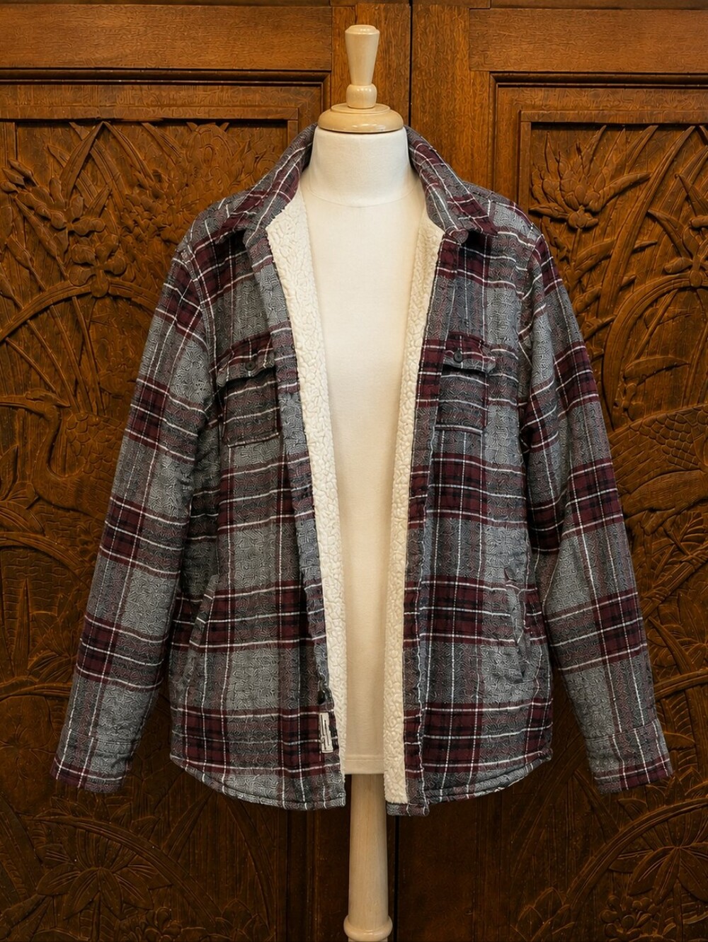 Modern Amusement Men’s L Sherpa Lined Plaid Flannel Jacket Unisex Fall Shacket